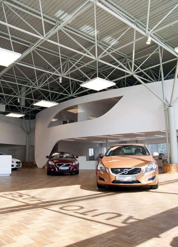 volvo motor showroom3