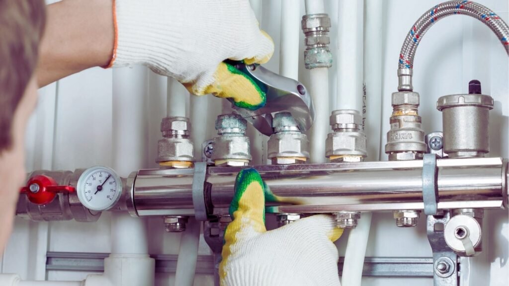 gloves tightening bolts